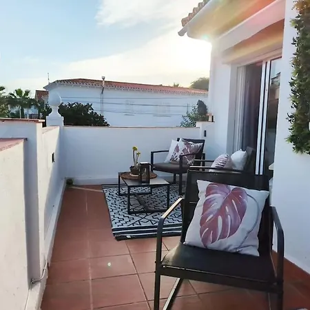 Holiday home The Lemon Tree By The Sea